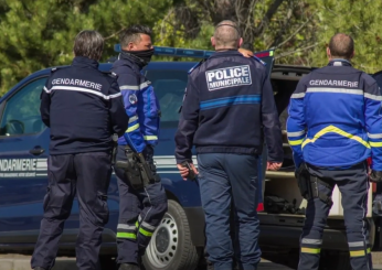 Francia, accoltellamento a Chemillé-en-Anjou: 18enne aggredisce la sua insegnante, arrestato