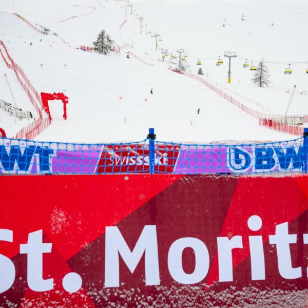 Sci, Alpi vessate dal maltempo: annullati il superG di St. Moritz e slalom a Val d’Isère