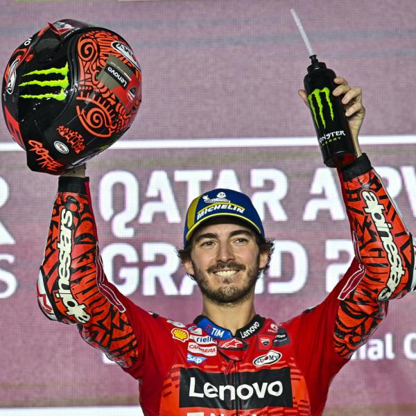 MotoGP, Bagnaia vince l’ultima gara del Mondiale e la prima di quello successivo: chi è stato l’ultimo a riuscirci