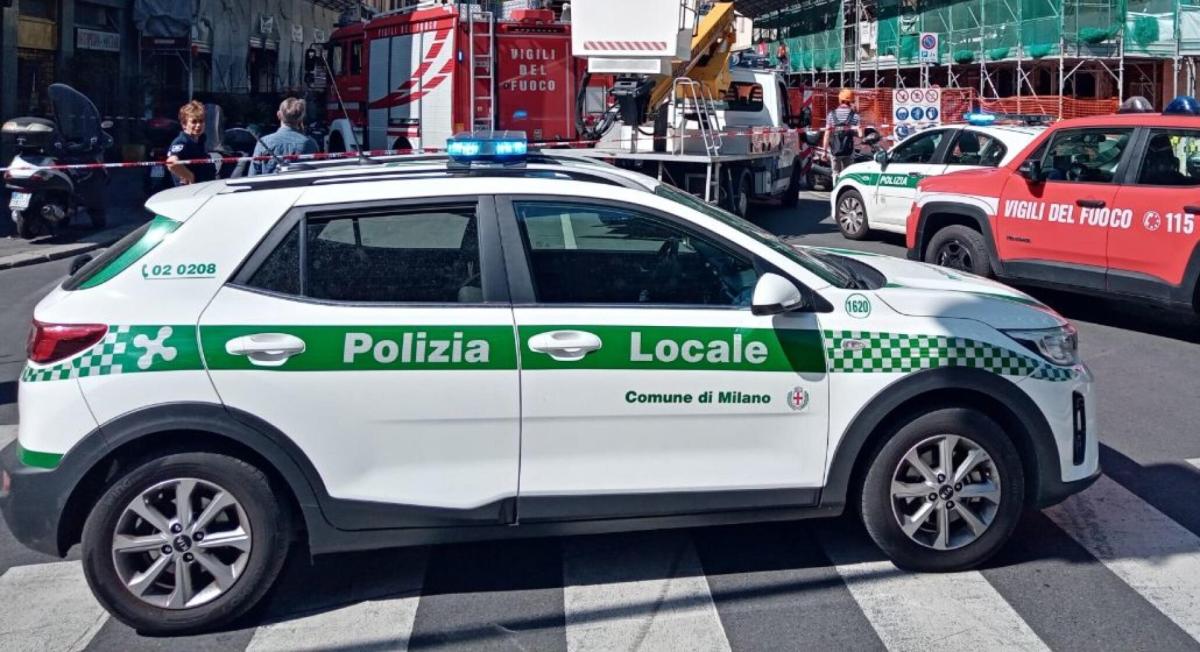 Incidente Milano, pullman e tram si scontrano a piazza San Gioacchi…