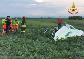 Parma, incidente con deltaplano a Basilicanova: due morti