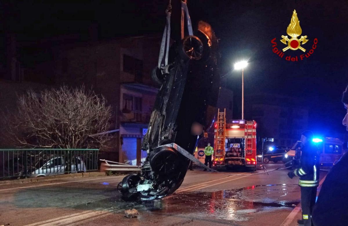 Lodi, finisce con la propria auto dentro il canale Muzza: morto il conducente