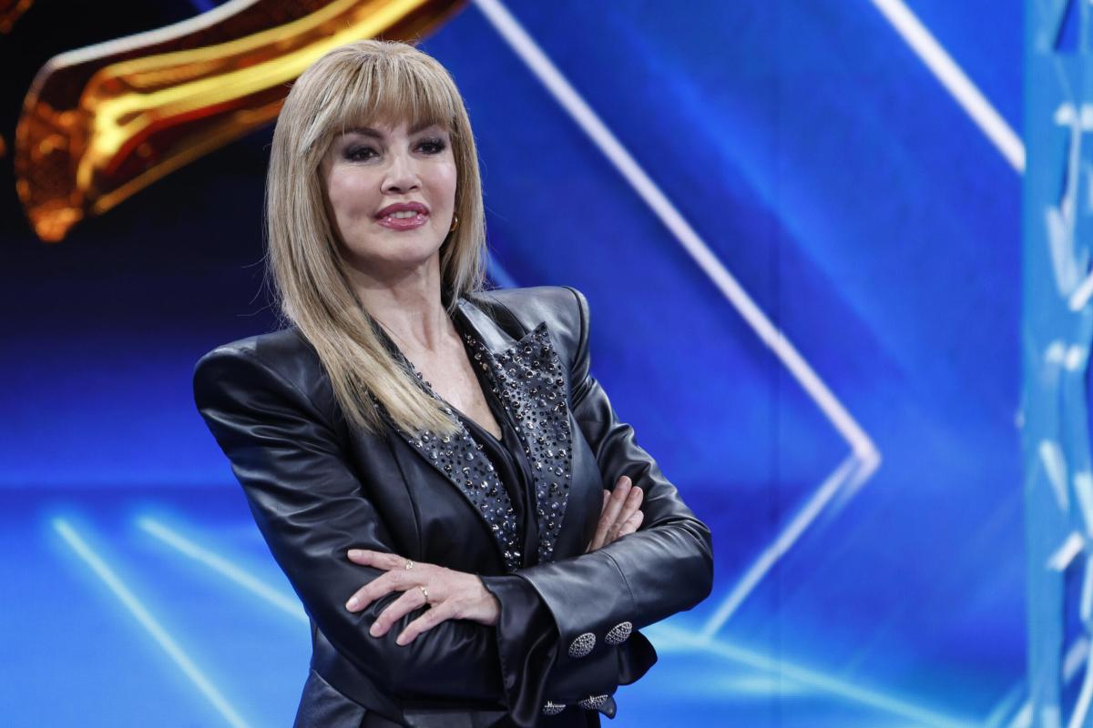 ESCLUSIVA – Milly Carlucci e il flop del cantante mascherato: “Colp…