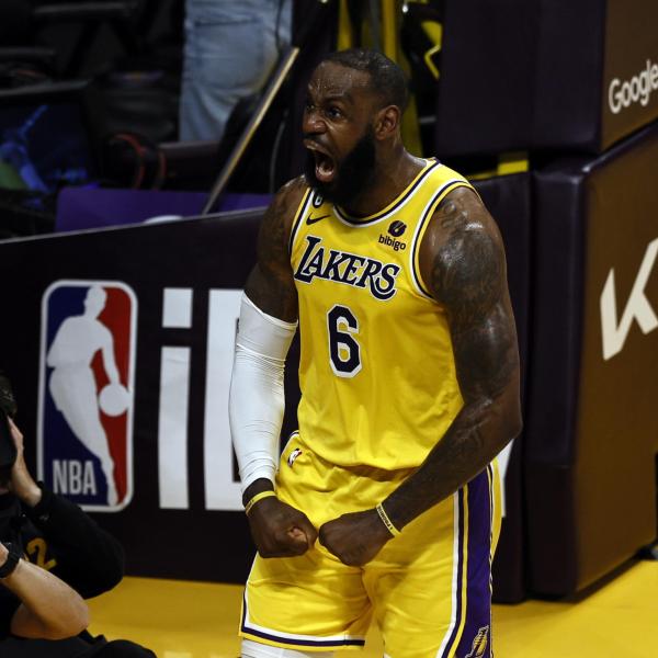 NBA Playoff 2023, LeBron James trascina i Lakers contro Memphis: 3-1 nella serie