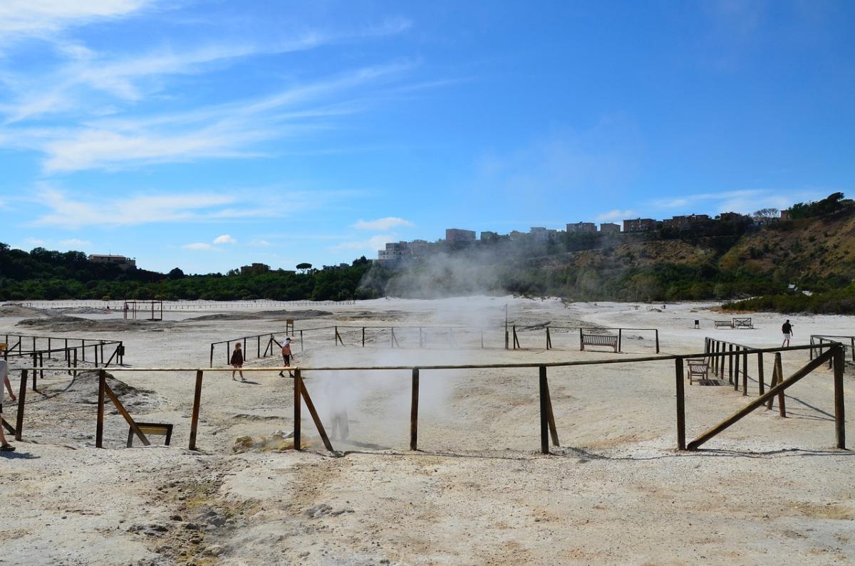 Supervulcano dei Campi Flegrei: cos’è e quanti supervulcani ci sono…