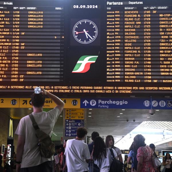 Trasporti, sciopero il 18 ottobre a Roma e Milano. Crippa: “Gli scioperi non sono colpa di Salvini. Non ha la bacchetta magica” | VIDEO