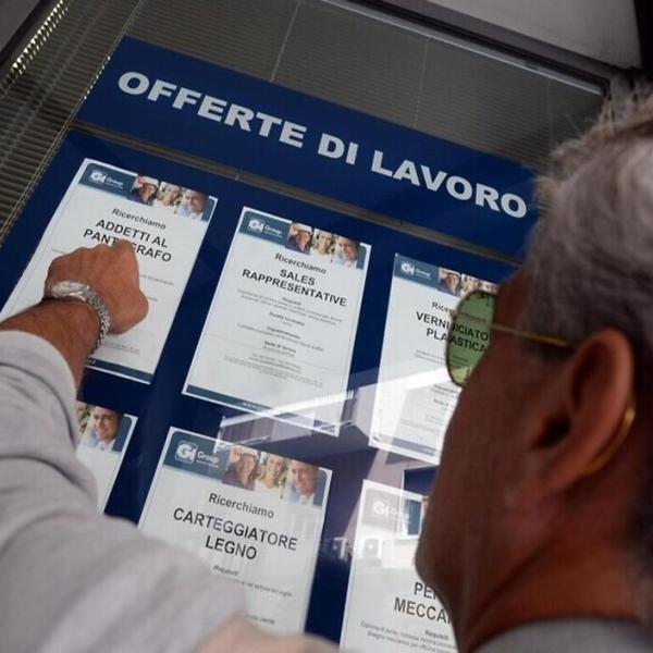 Assunzioni marzo 2024, le imprese prevedono oltre 447mila immissioni: ecco i settori dove ci sono più offerte di lavoro