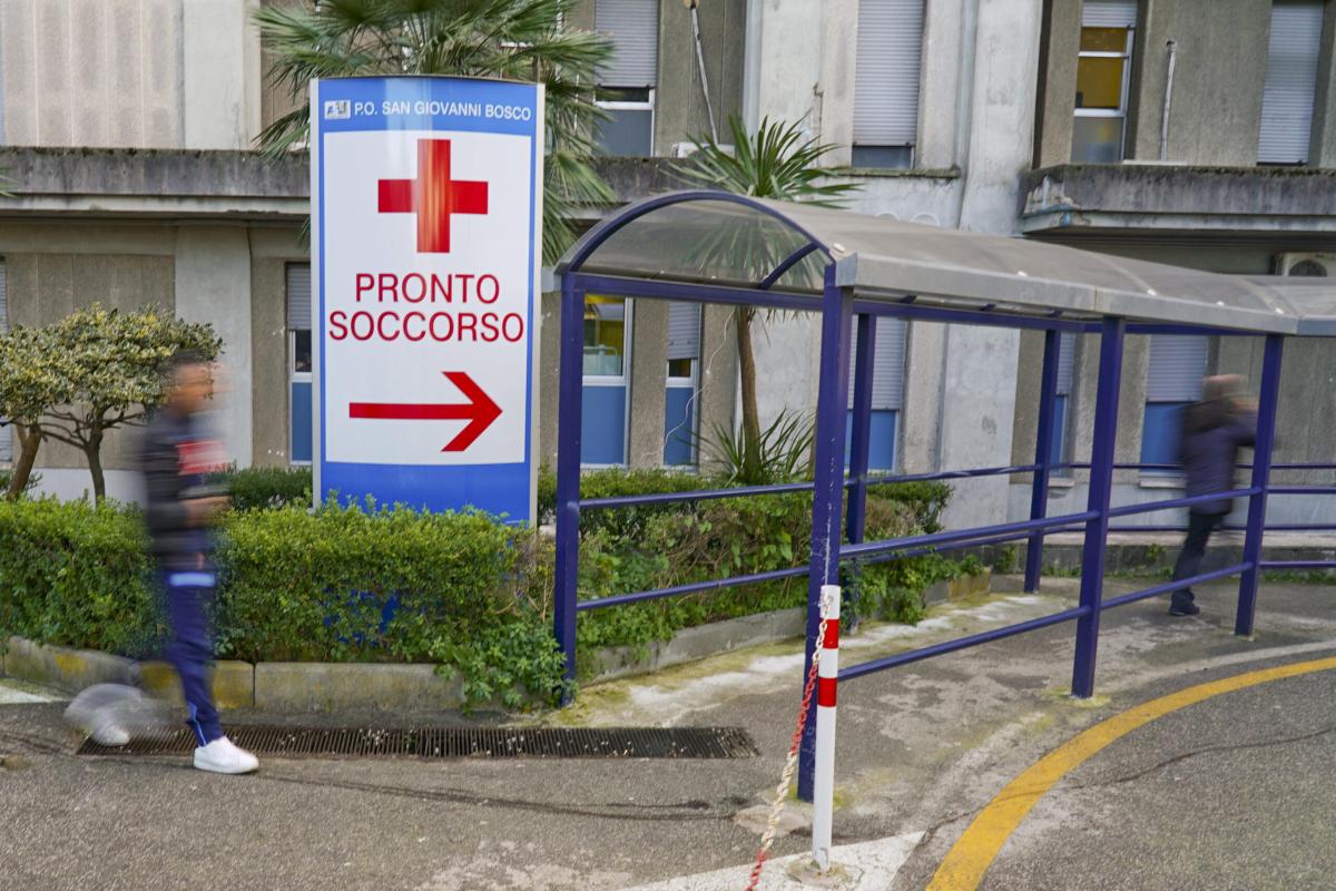 Frattamaggiore (Napoli), aggressione al Pronto Soccorso: 42enne pre…