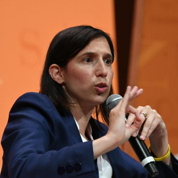 Pd, Elly Schlein boccia Tarquinio sulla Nato e il Pd si spacca