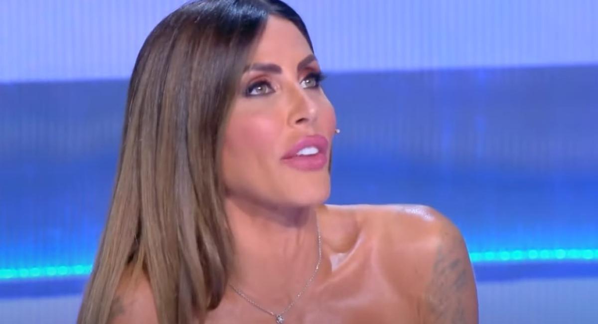 Guendalina Tavassi: età, ex marito, figli e nuovo compagno della showgirl