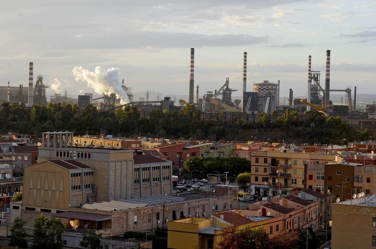 Ex Ilva di Taranto in vendita: requisiti, pretendenti e obiettivi del bando