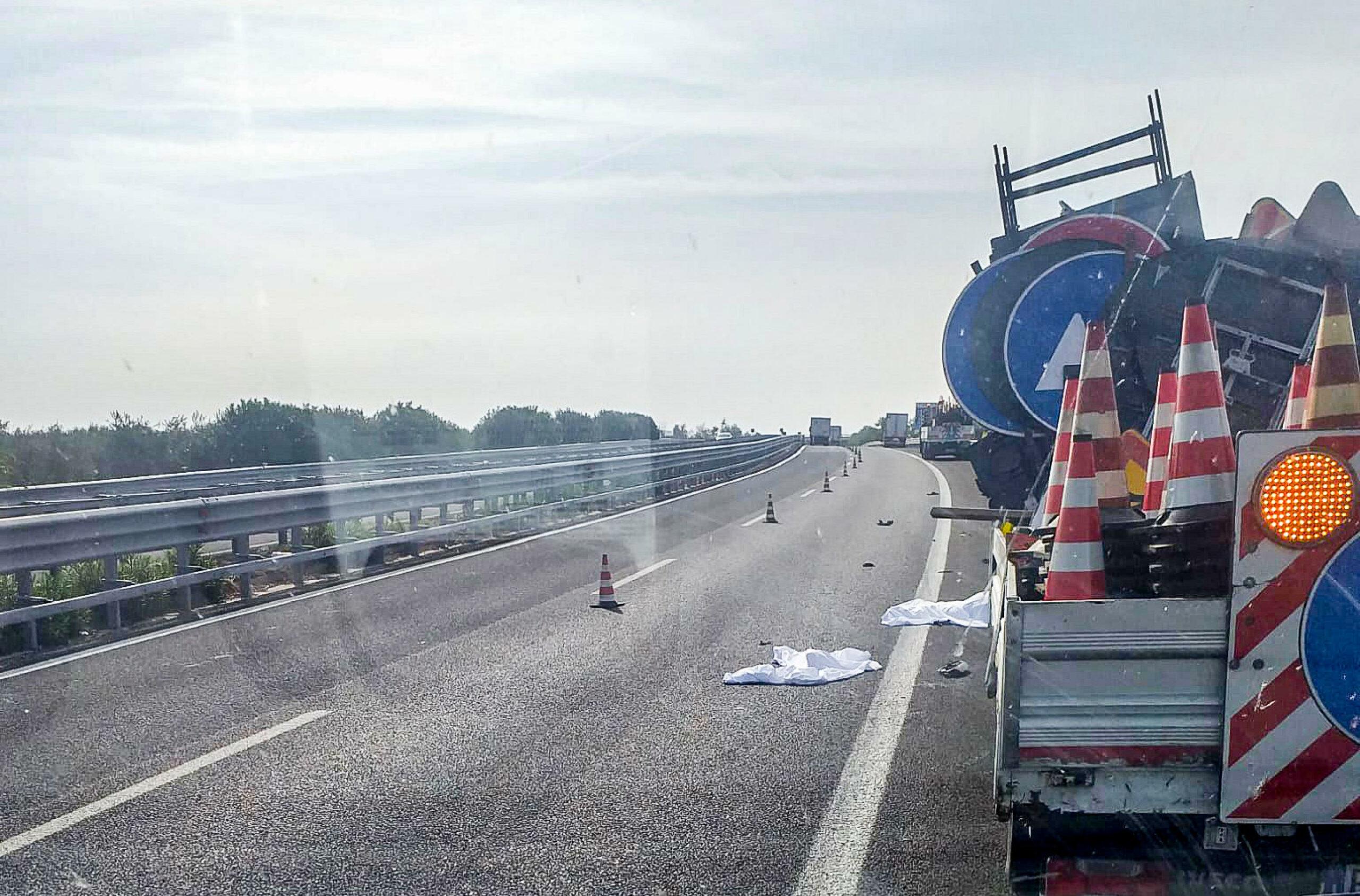 Ascoli Piceno, tragico incidente sull’autostrada A14 a Cupra Marittima: tamponamento tra autobus e mezzi pesanti, un morto e 11 feriti