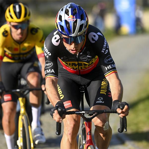 E3 Saxo Classic, Van Aert trionfa: “Vittoria in un momento difficile”