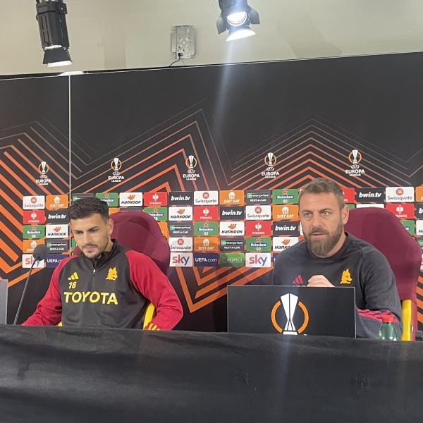 Europa League 2024 Roma – Bayer Leverkusen, conferenza stampa De Rossi: “Loro campioni con la testa sgombra, penso a diverse soluzioni” Paredes: “Voglio fare sempre meglio” | VIDEO