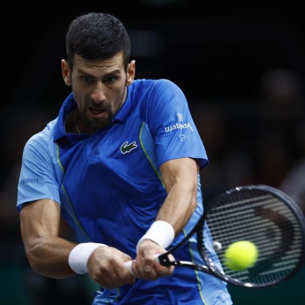 Djokovic trionfa a Parigi Bercy: battuto Dimitrov in finale