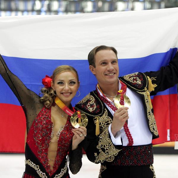 Roman Kostomarov, il campione olimpico russo di pattinaggio perde gli arti a causa di una polmonite