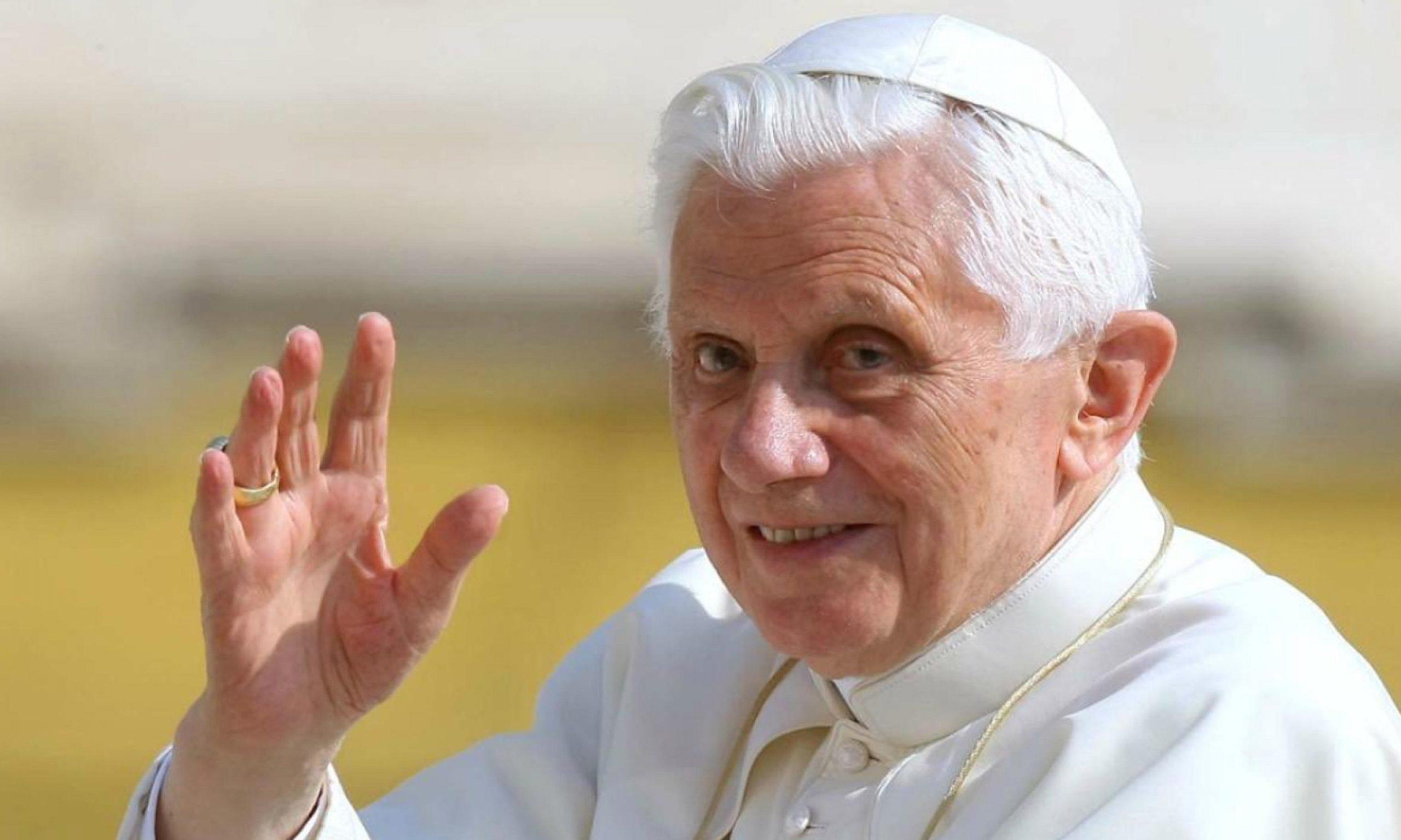 Perché Papa Benedetto XVI si è dimesso? Dall’ombra dei preti pedofili allo scandalo Vatileaks