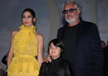 Flavio Briatore e Elisabetta Gregoraci insieme per il compleanno dell’imprenditore: “Auguri boss della famiglia, 20 anni che ti supporto e sopporto”