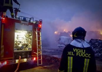 Salerno, incendio ad Amalfi: in fiamme i boschi vicino al centro