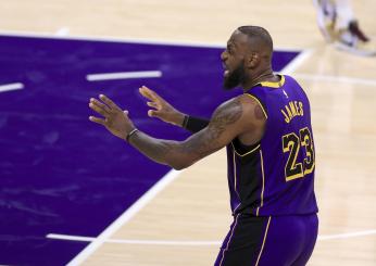 Nba 24-25, tripla doppia per LeBron e altro record. 50 punti per Wembanyama e 59 Antetokounmpo