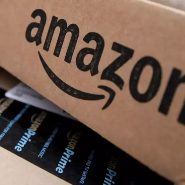 Amazon stringe la cinghia: previsti 10mila licenziamenti prima di Natale