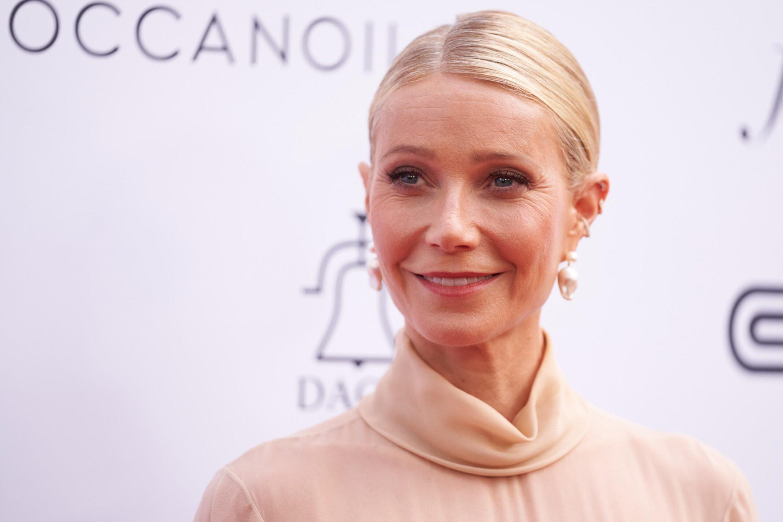 Gwyneth Paltrow parla del sesso con gli ex Ben Affleck e Brad Pitt: “Uno tecnicamente eccellente”