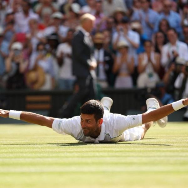 Ranking ATP: Djokovic scivola alla 7, Sinner resiste in 10° posizione