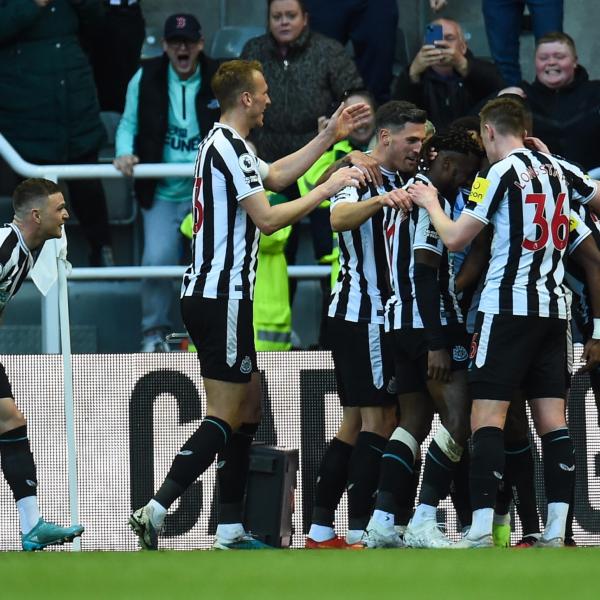 Manchester United sconfitto: Newcastle sale al terzo posto