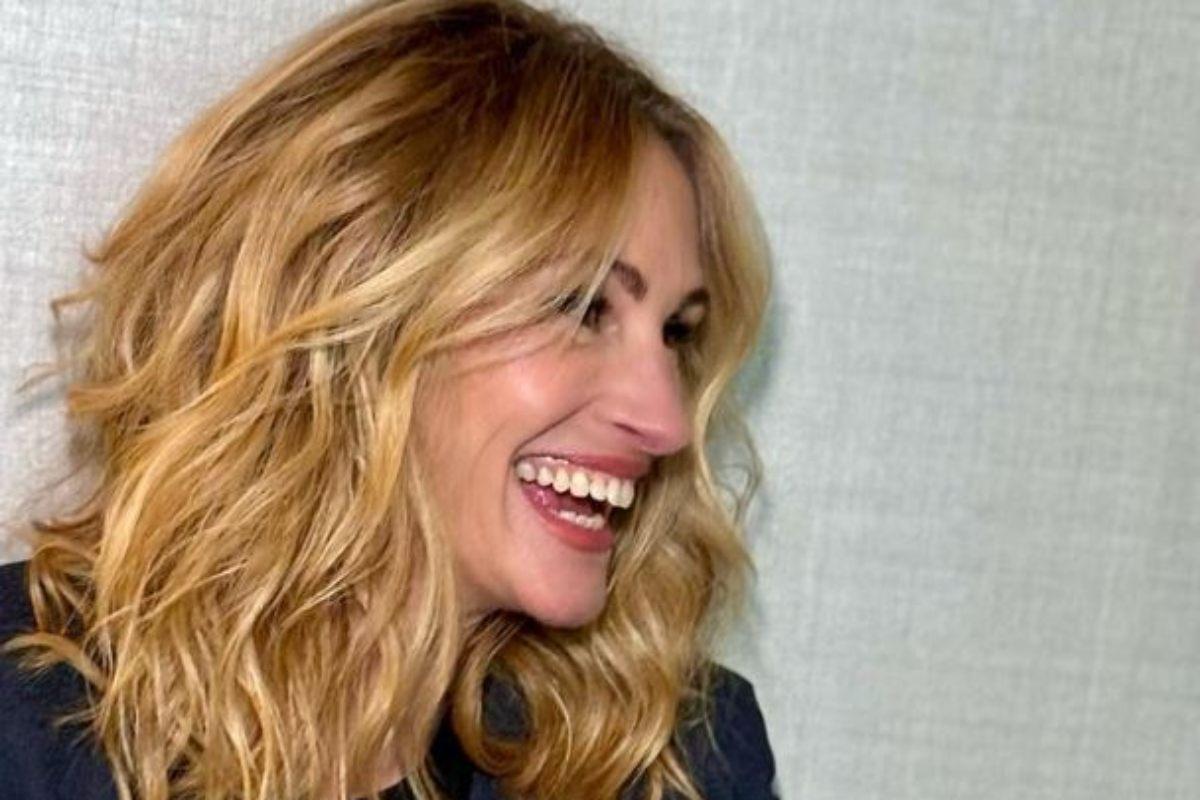 Nuovo taglio di capelli per Julia Roberts, ancora più bella! Come fa a essere così in forma?