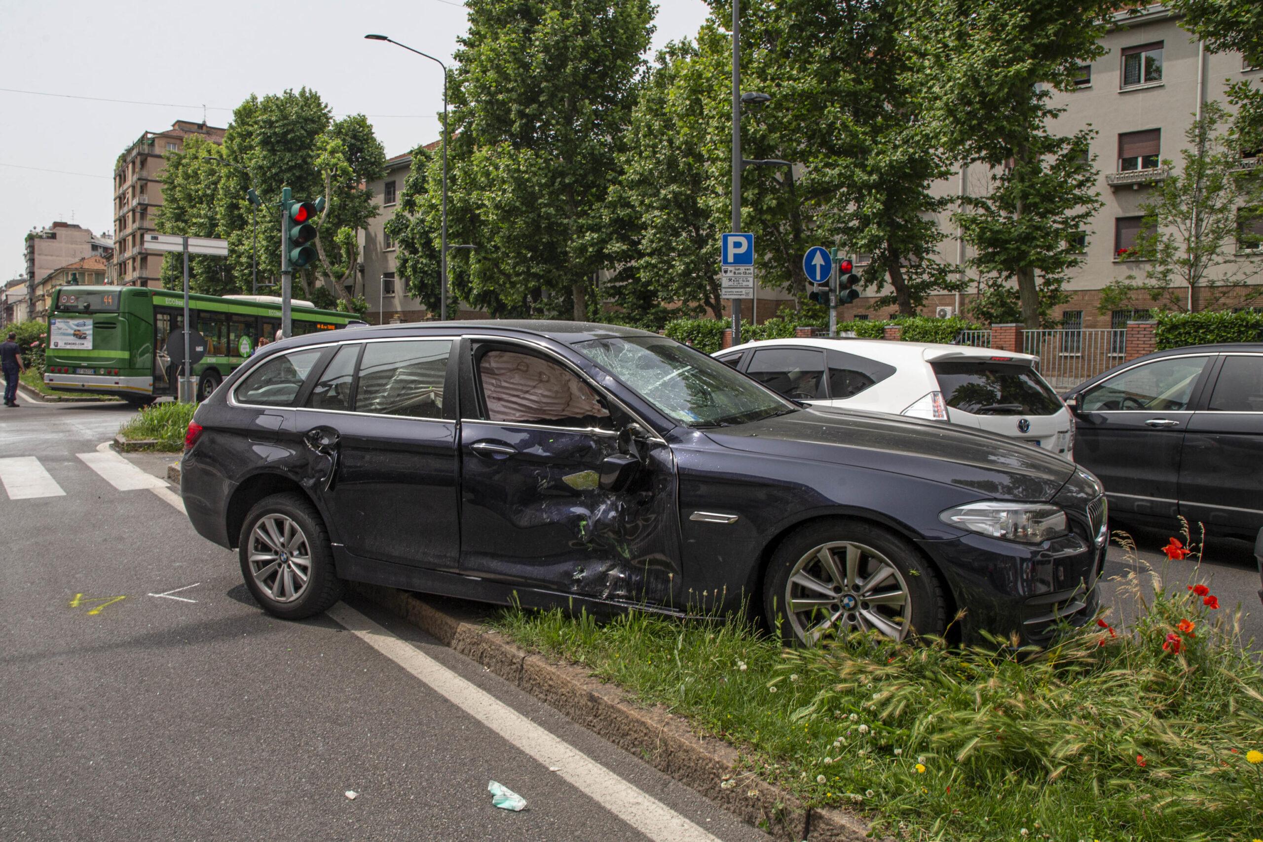 Mantova, incidente fra una moto ed un’auto: gravissimo un 18enne