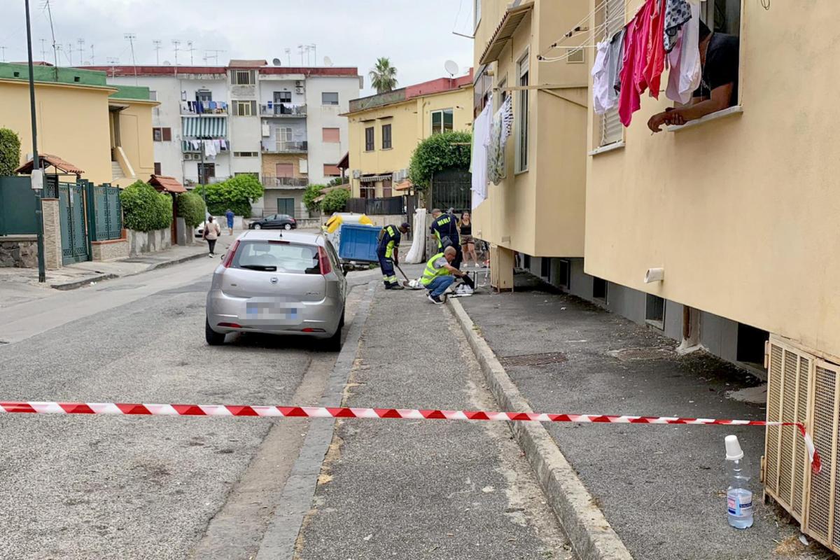 Napoli, incidente in via Argine stamattina: tir travolge una donna, morta sul colpo