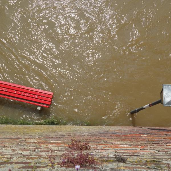 Maltempo in Francia: sale il numero dei dispersi  per le alluvioni, tra loro due minorenni