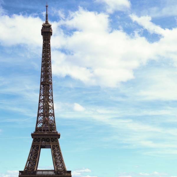 Parigi, Tour Eiffel chiusa causa sciopero nell’anniversario della morte dell’ingegnere