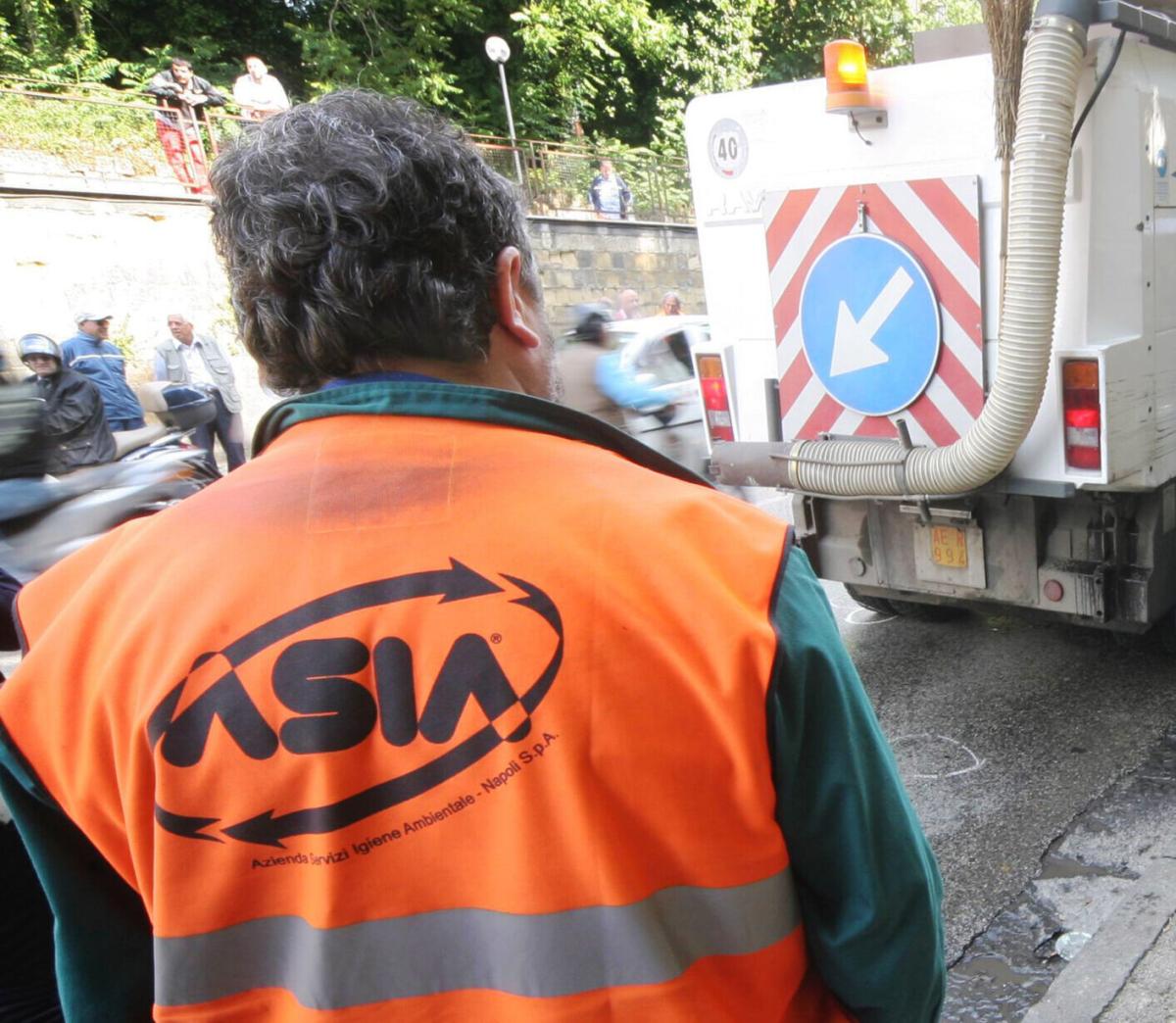 Incidente sul lavoro oggi a Napoli, muore dipendente Asia investito…