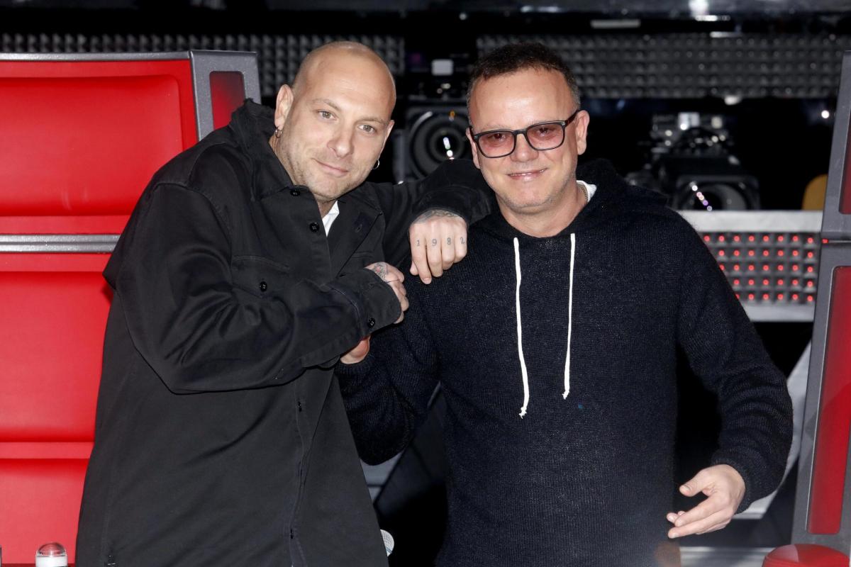 Gigi D’Alessio e Clementino cantano l’Inno di Mameli: applausi a Na…