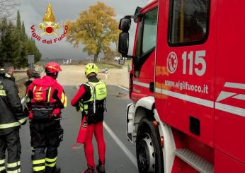 Lecce, incendio a Lequile: in fiamme un deposito via San Nicola Donadeo