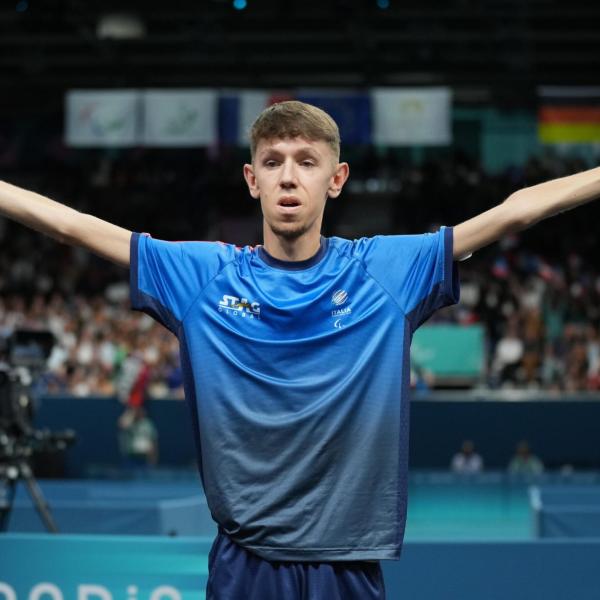 Chi è Matteo Parenzan? Età, altezza e carriera del campione paralimpico di ping pong