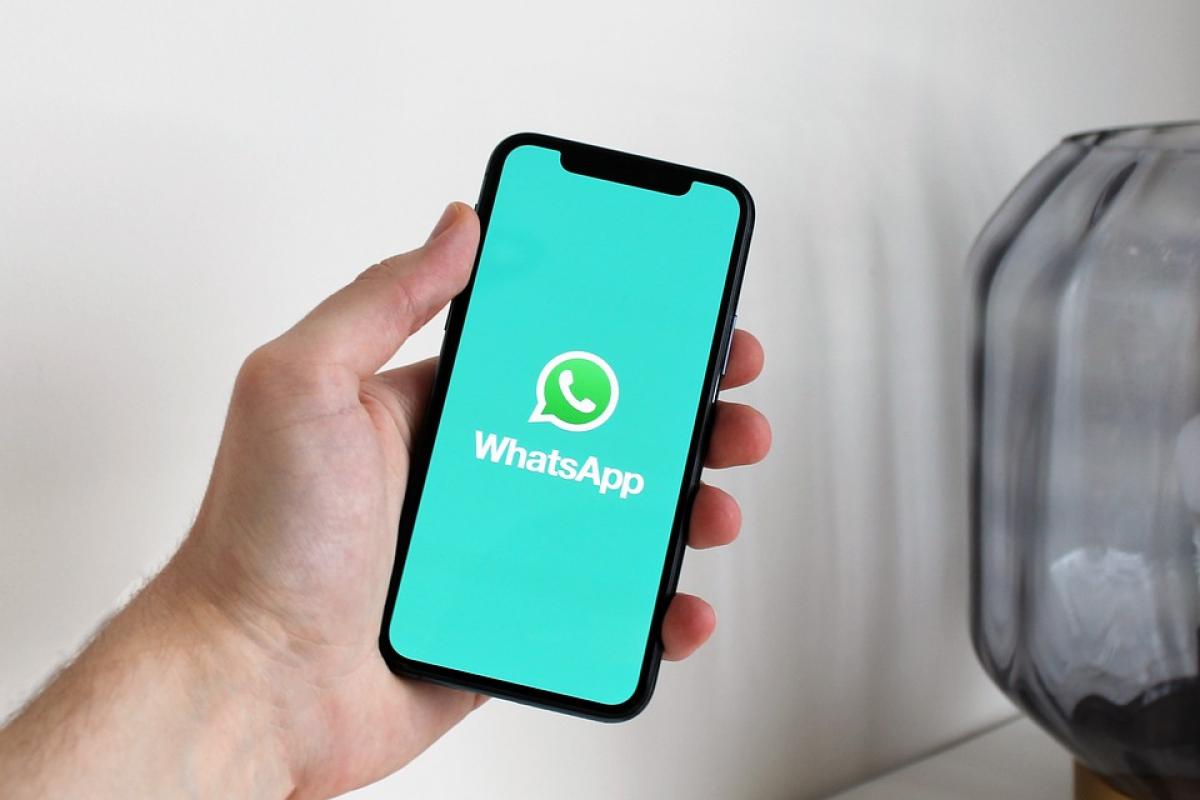 Whatsapp smetterà di funzionare 2023: quando, perché e su quali modelli