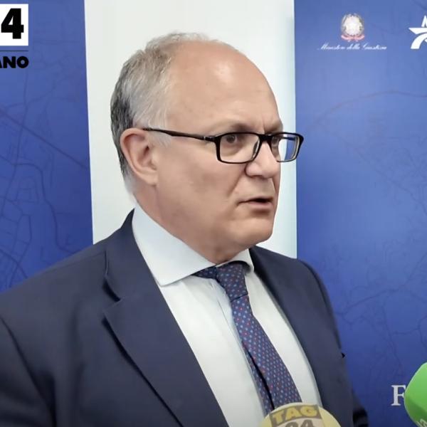 Gualtieri attacca il governo per i tagli a Roma: “Tolti 28 milioni, servono ristori” | VIDEO