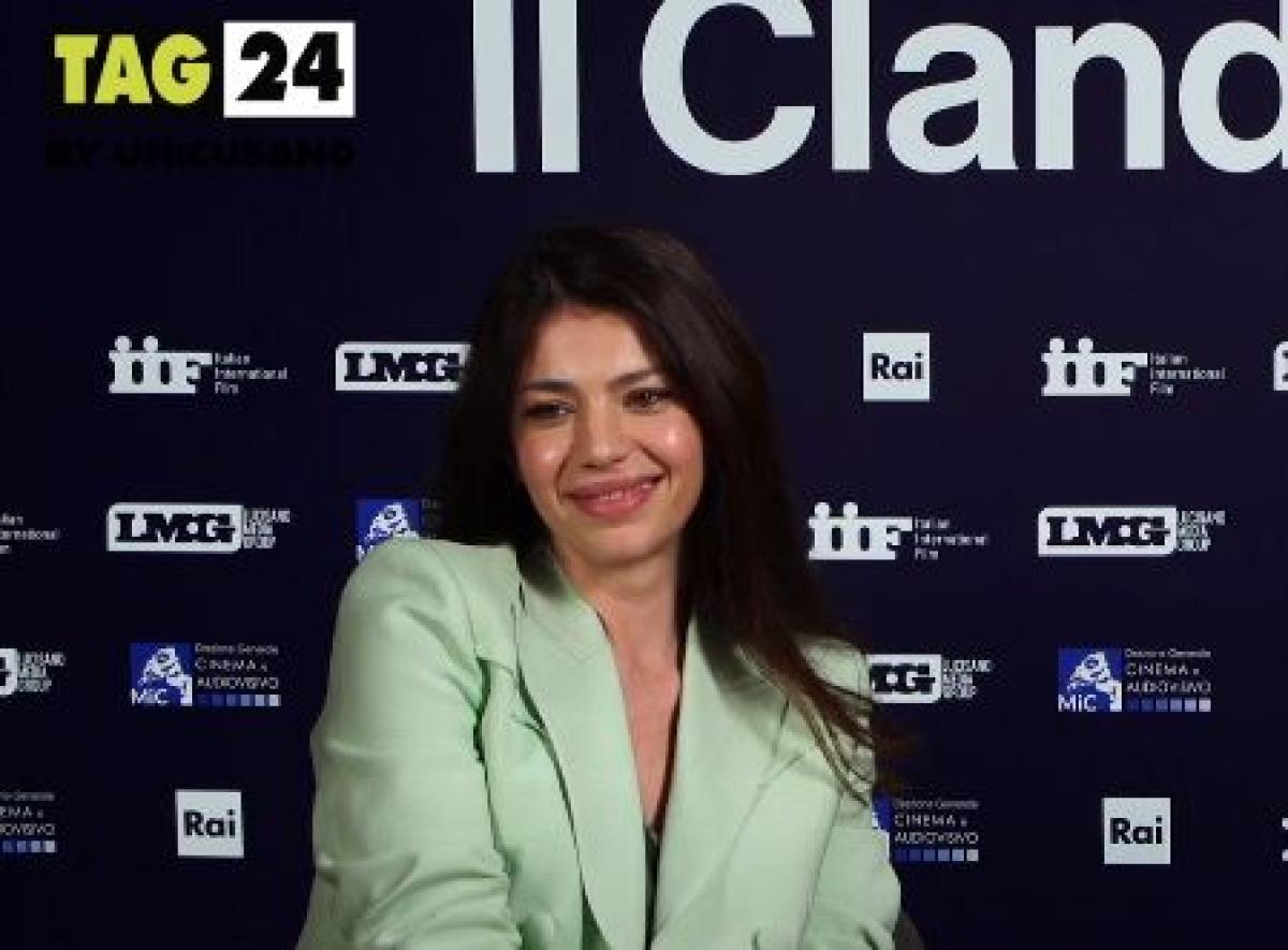 Milano poco sicura, l’attrice de “Il clandestino” Lavinia Longhi denuncia: “Ho paura, non è tollerabile” | VIDEO