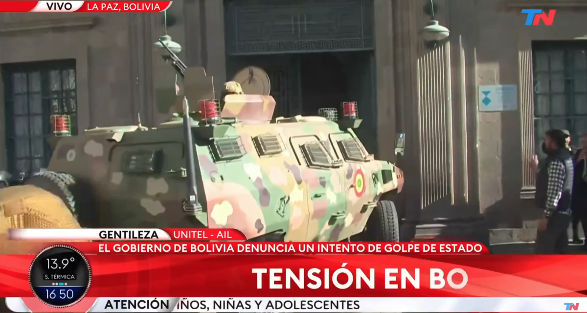 Tentativo di colpo di stato in Bolivia, mezzi armati e militari irrompono nel palazzo di Governo |VIDEO