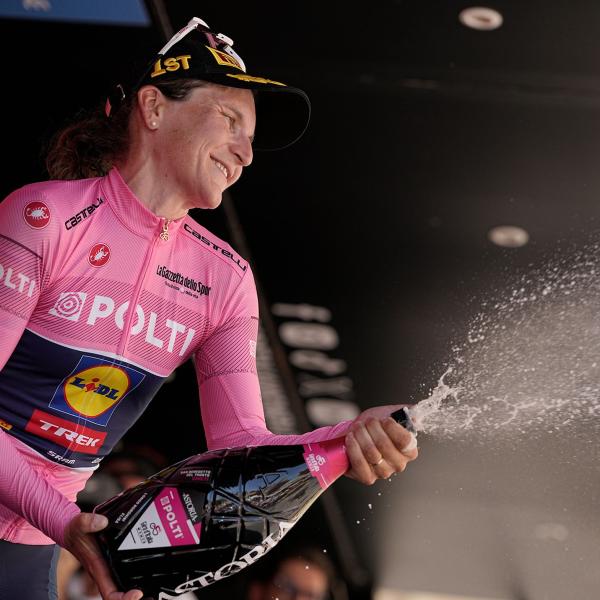 Giro d’Italia Women 2024, Longo Borghini ancora in rosa a una tappa dal termine