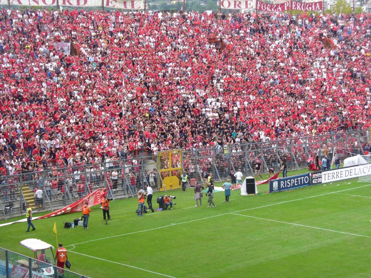 Serie B, in uno stadio blindato ecco il derby umbro Perugia-Ternana…