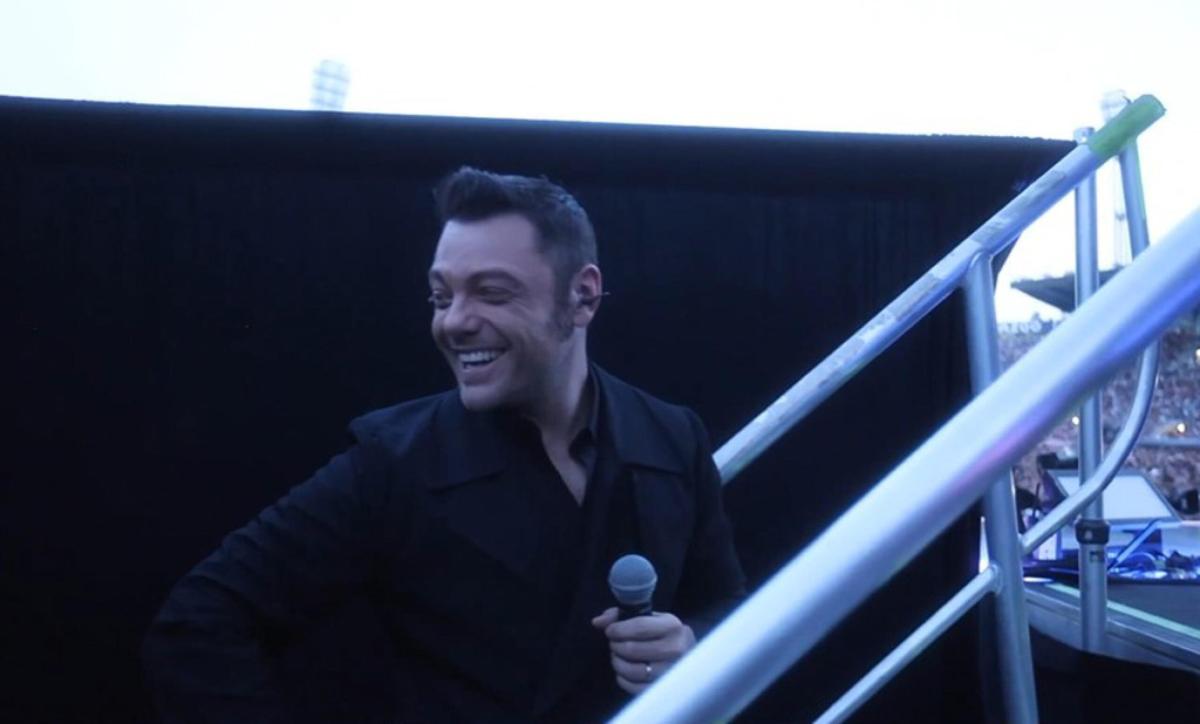 Tiziano Ferro e l’intervento chirurgico alle corde vocali, lui rass…