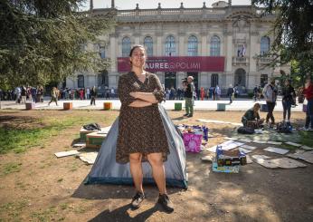 Beppe Sala chiama Ilaria Lamera, l’universitaria che dorme in tenda. La rettrice del Politecnico la incontra