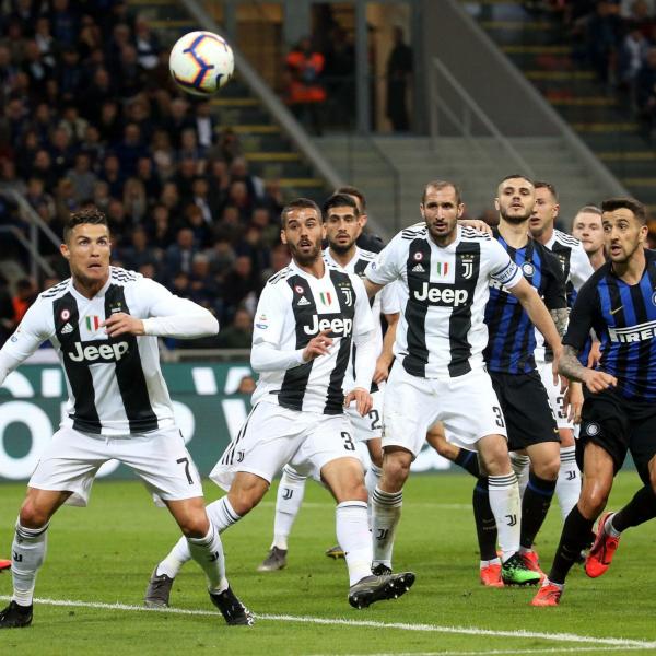 Derby d’Italia, Juventus-Inter storicamente è un confronto impari: chi ha vinto più trofei in Italia e in Europa?