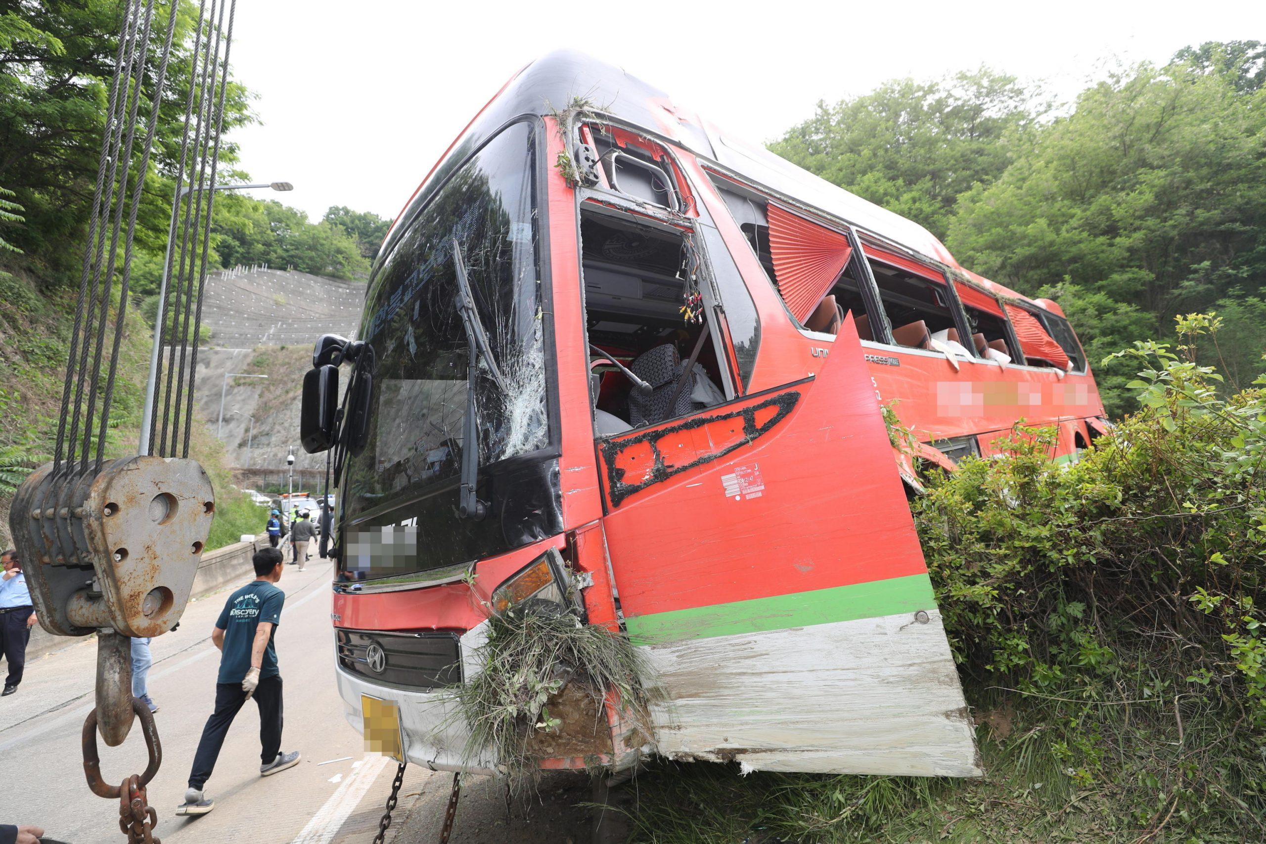 Pullman diretto a Medjugorje si ribalta in Croazia: morti 12 pellegrini