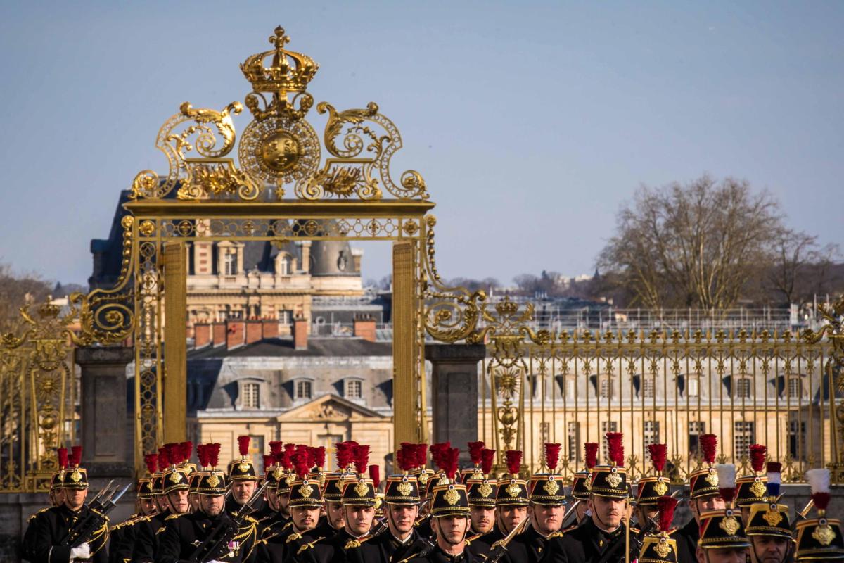 Versailles: chiusa la Reggia per allarme bomba. Massima allerta in …