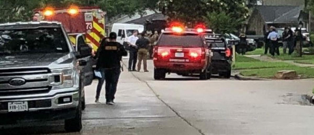 Texas, donna entra in chiesa a Houston e spara sui fedeli: uccisa dalla polizia