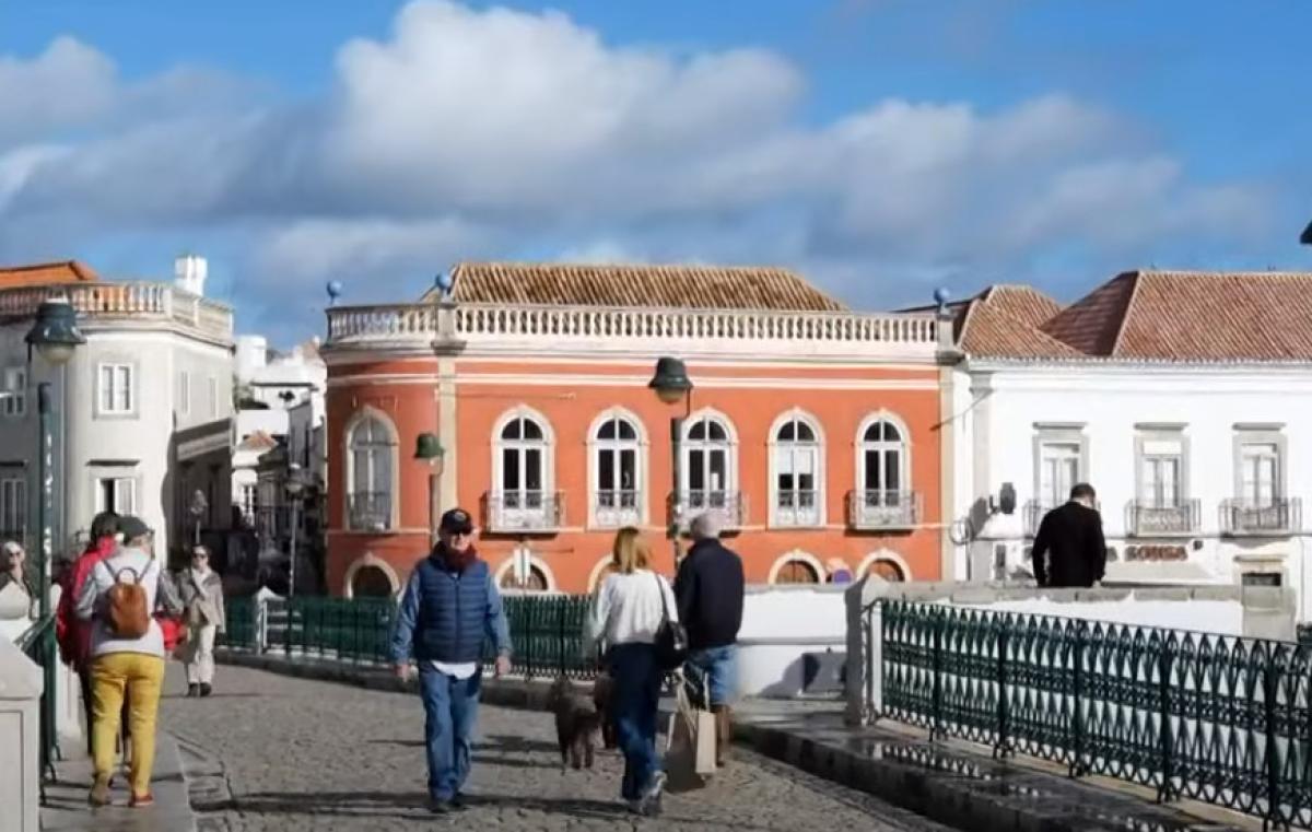 Portogallo, per i pensionati stranieri stop alle agevolazioni fisca…